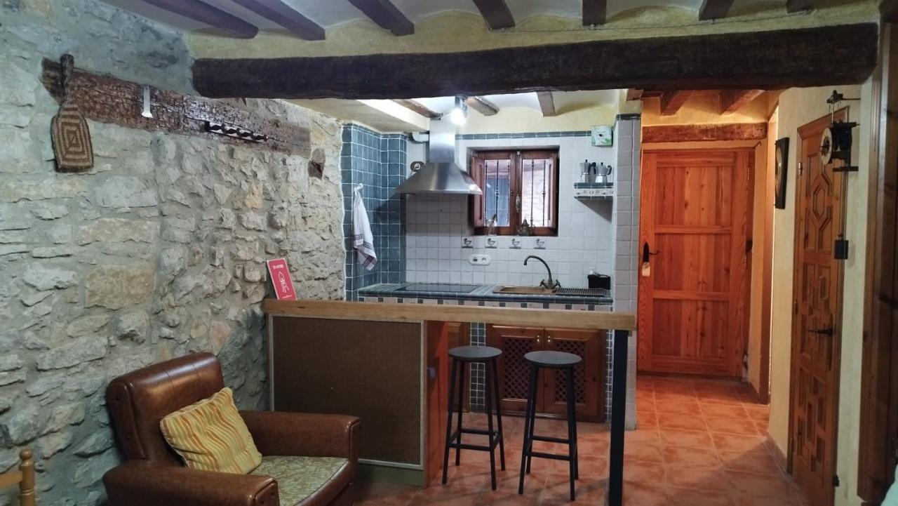 Casa Rustica En Villafranca Del Cid Con Vistas A La Montana "Els Arenals" Buitenkant foto